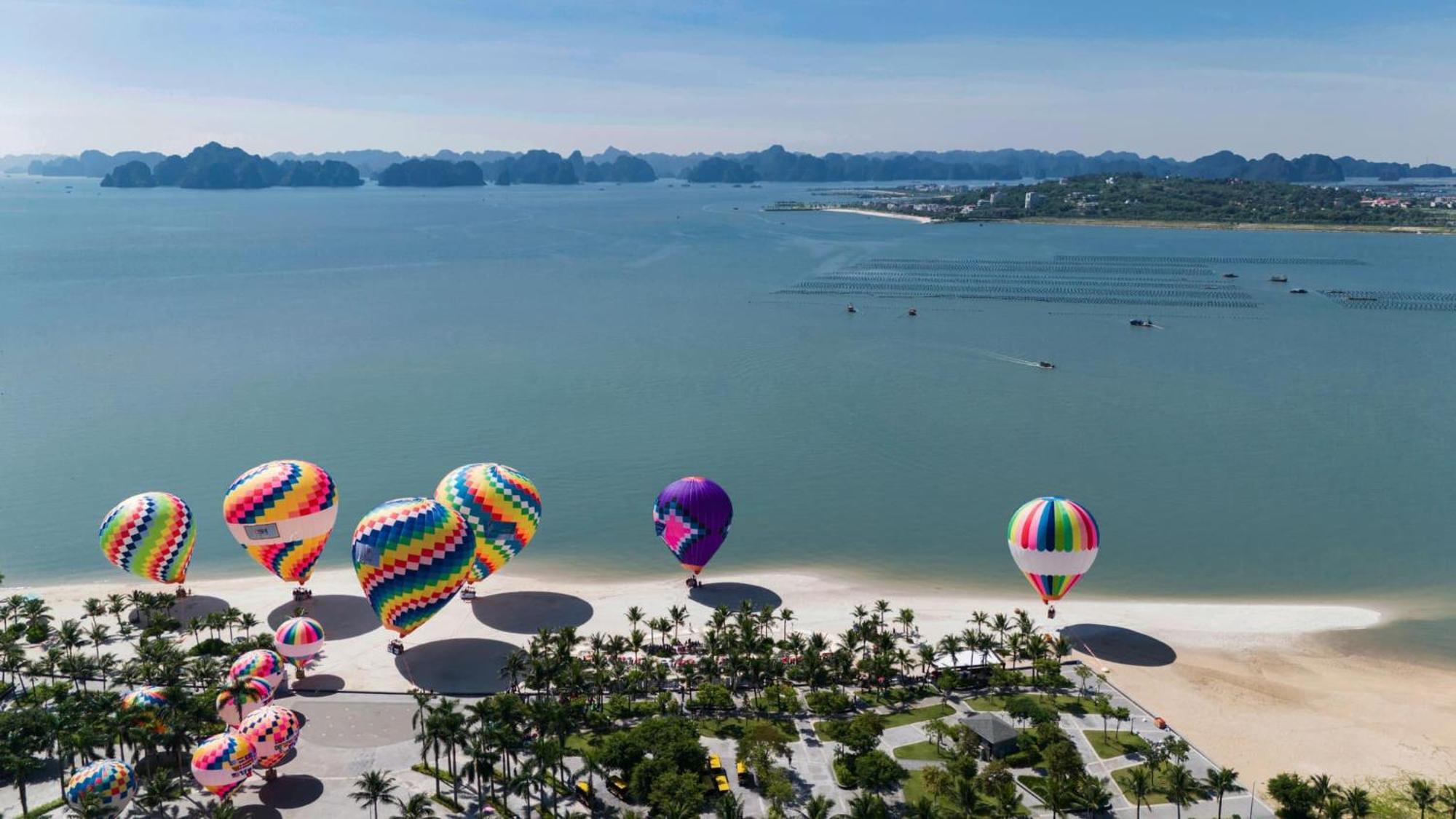 A La Carte Ha Long Apartment By The Beach Exteriér fotografie